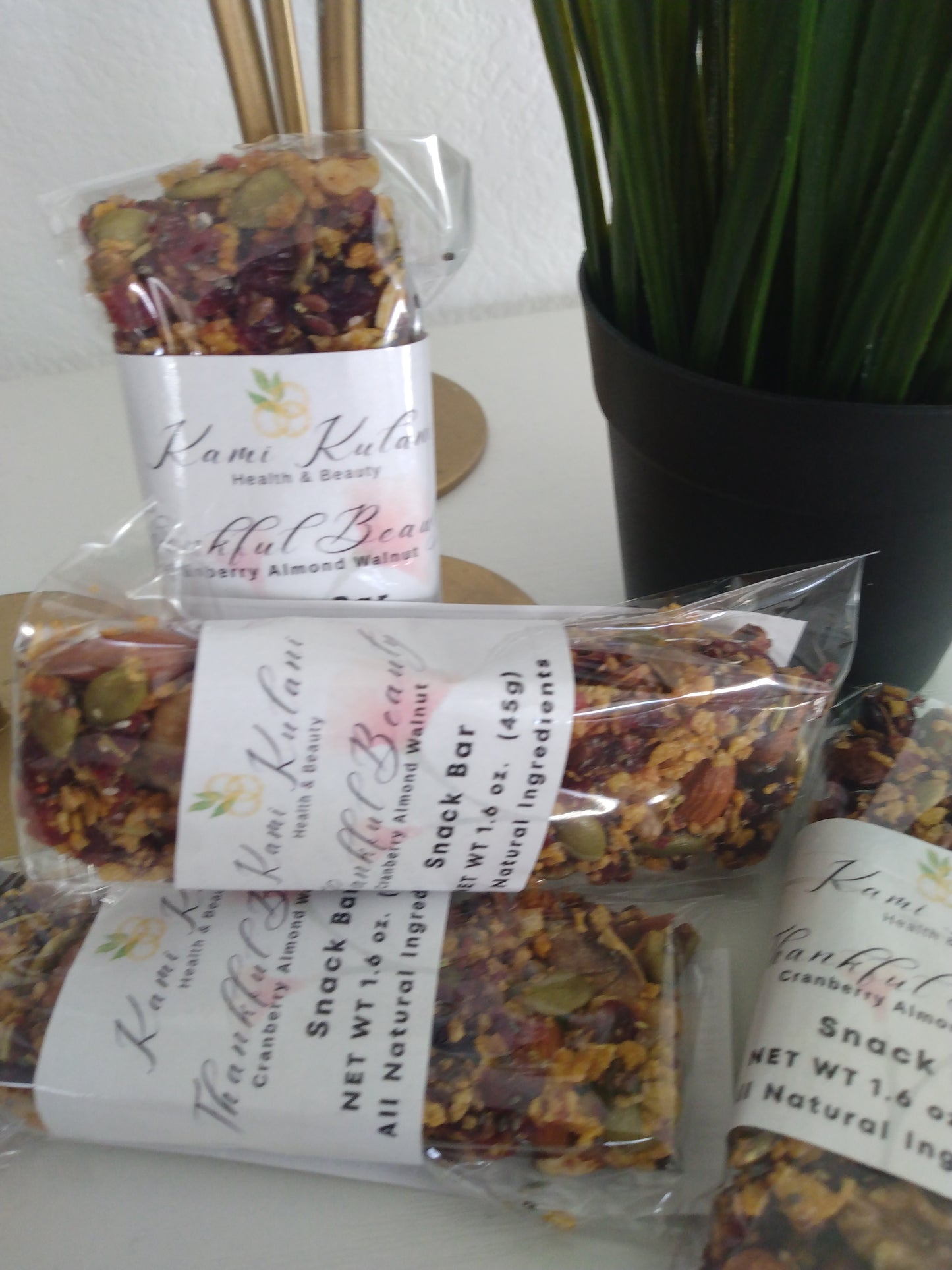 Thankful Beauty Snack Bar