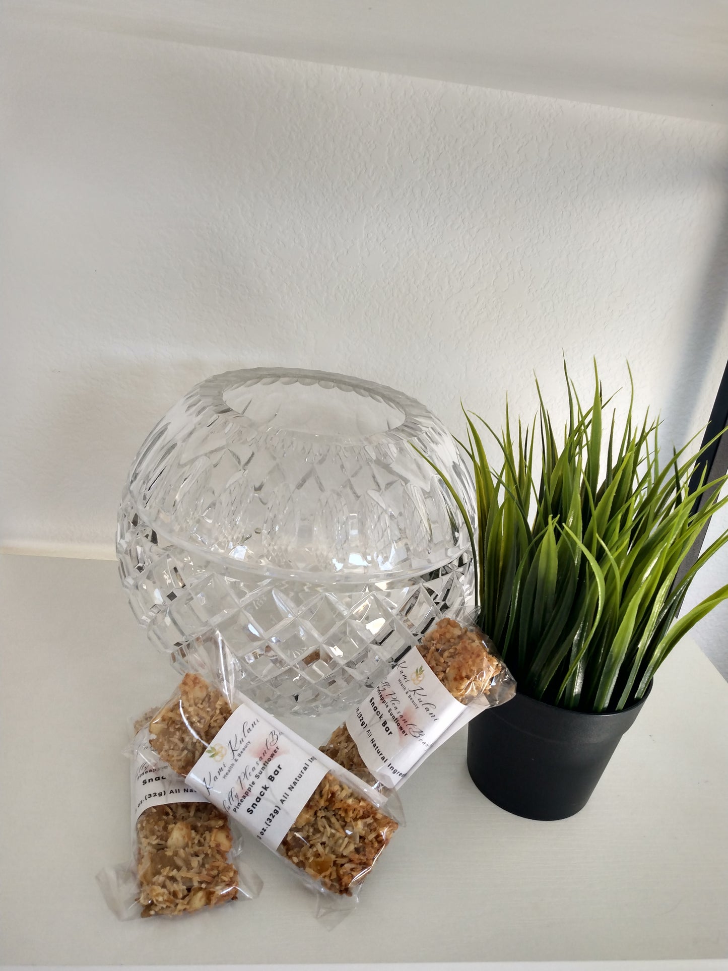 Peacefully Pleasant Beauty Snack Bar